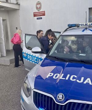 Sześciolatki z wizytą u policjantów w Krokowej