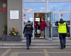 Policjanci czuwają nad bezpieczeństwem w rejonach szkół