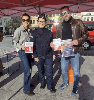 Puccy policjanci na Krajowym Treningu Rodzinnym w Pucku