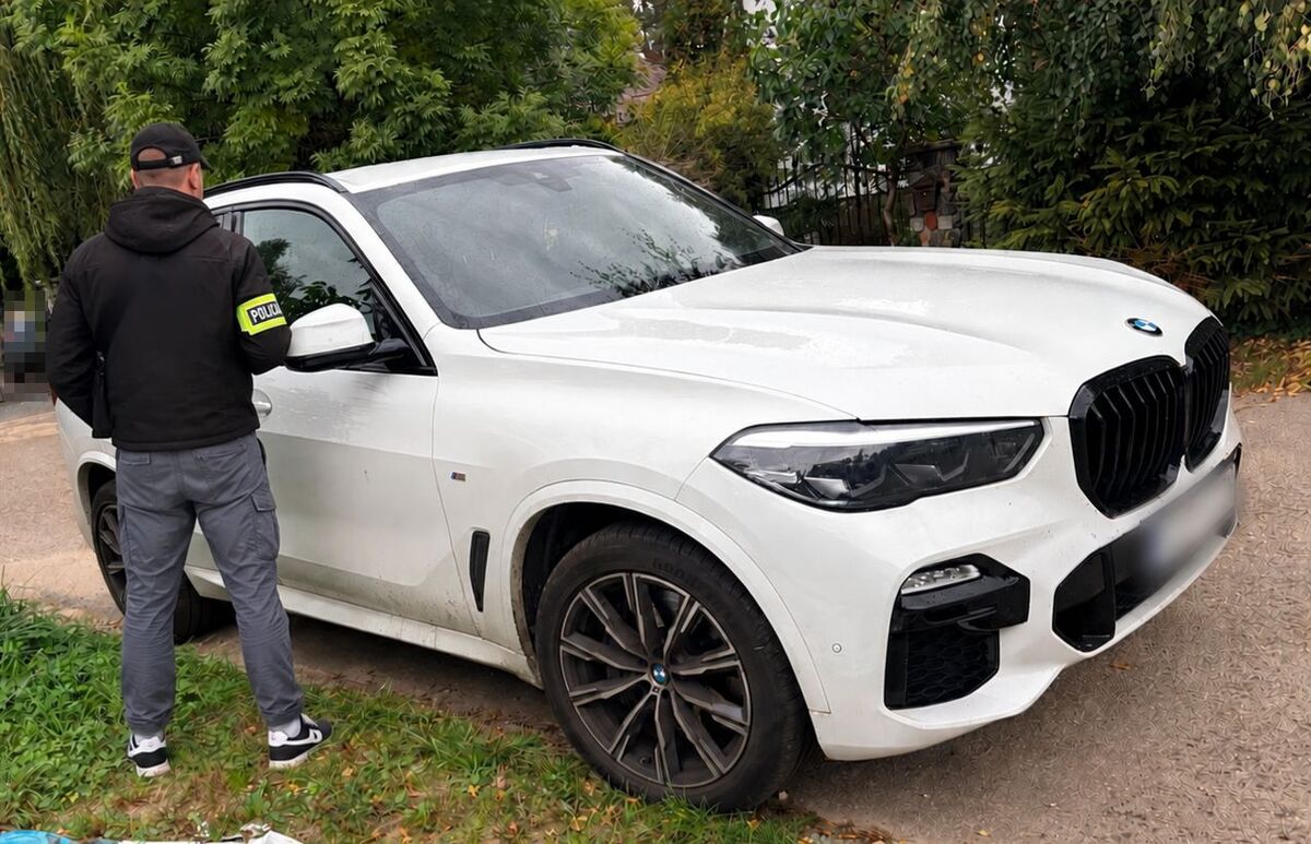 Policja w Pucku odzyskała przywłaszczone BMW X5
